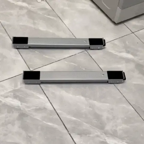 Electrodoméstico ya desplazado sobre los soportes, con espacio libre alrededor